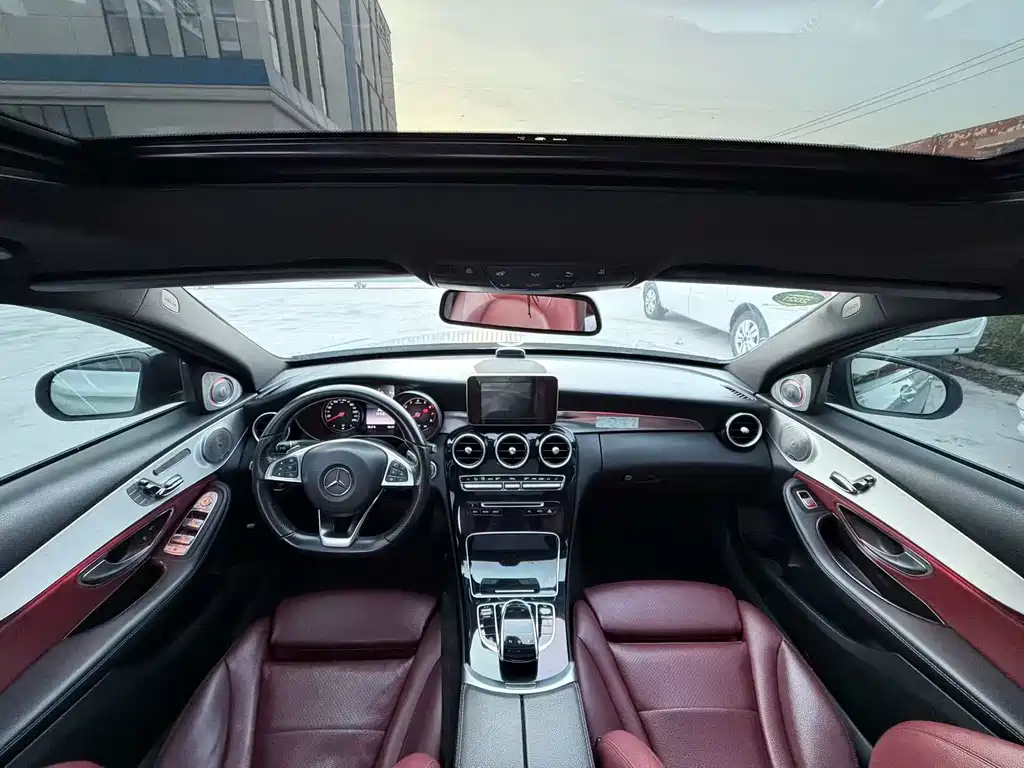 Mercedes-Benz C-Class — миниатюра 5