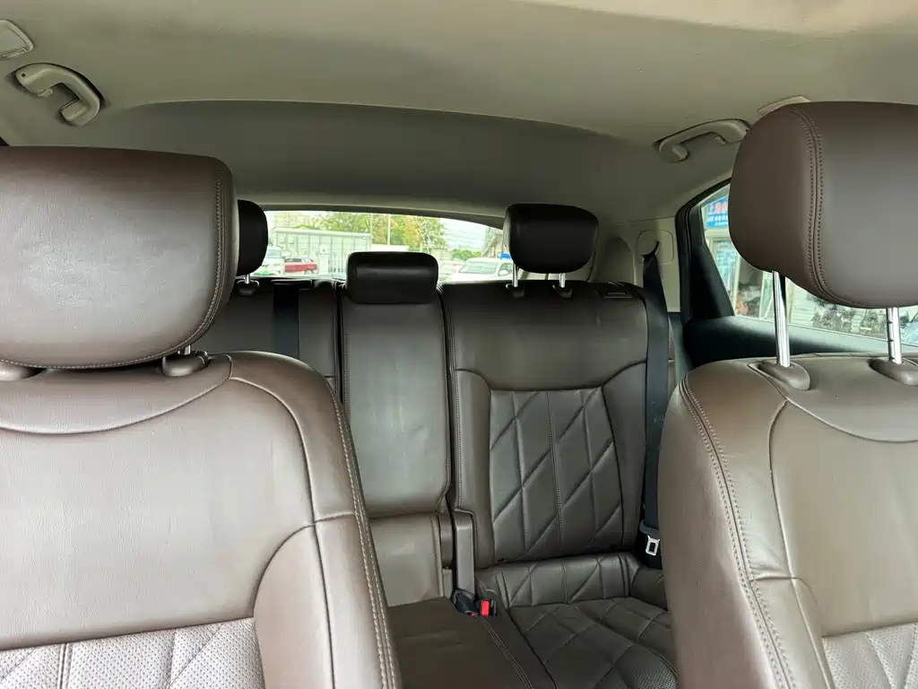 Infiniti QX70 — миниатюра 13