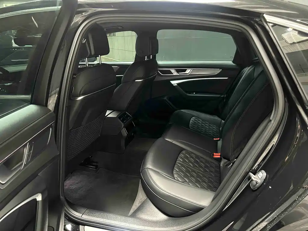 Audi A6L 2025 45 TFSI