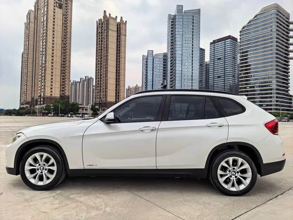 BMW X1 2012 sDrive18i Luxury