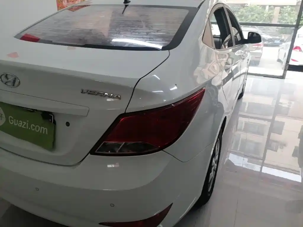 Hyundai Verna — миниатюра 8