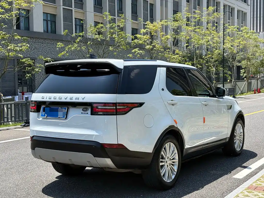 Land Rover Discovery — миниатюра 9