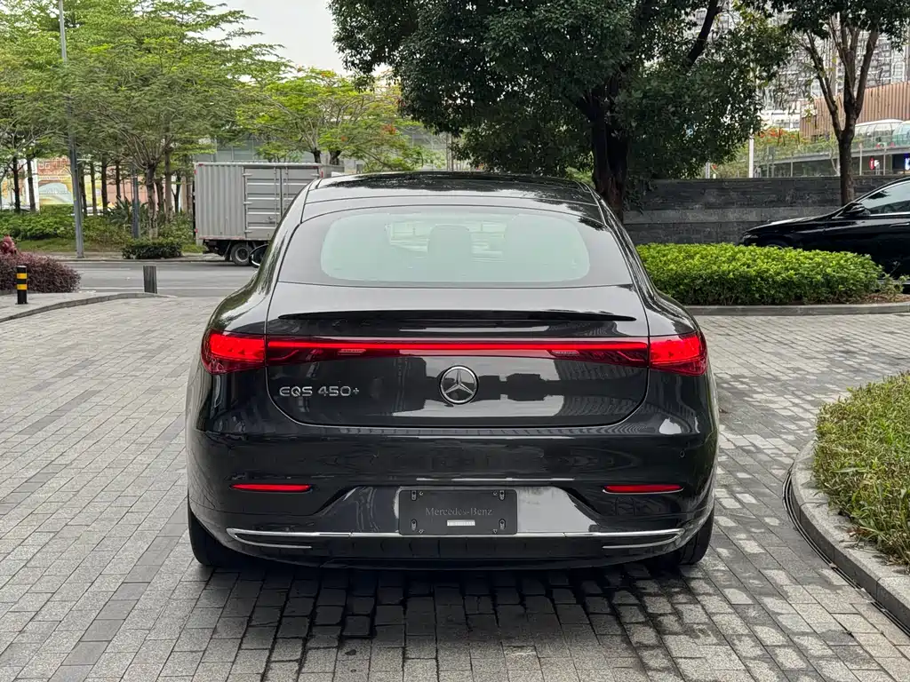 Mercedes-Benz EQS 2023 450+