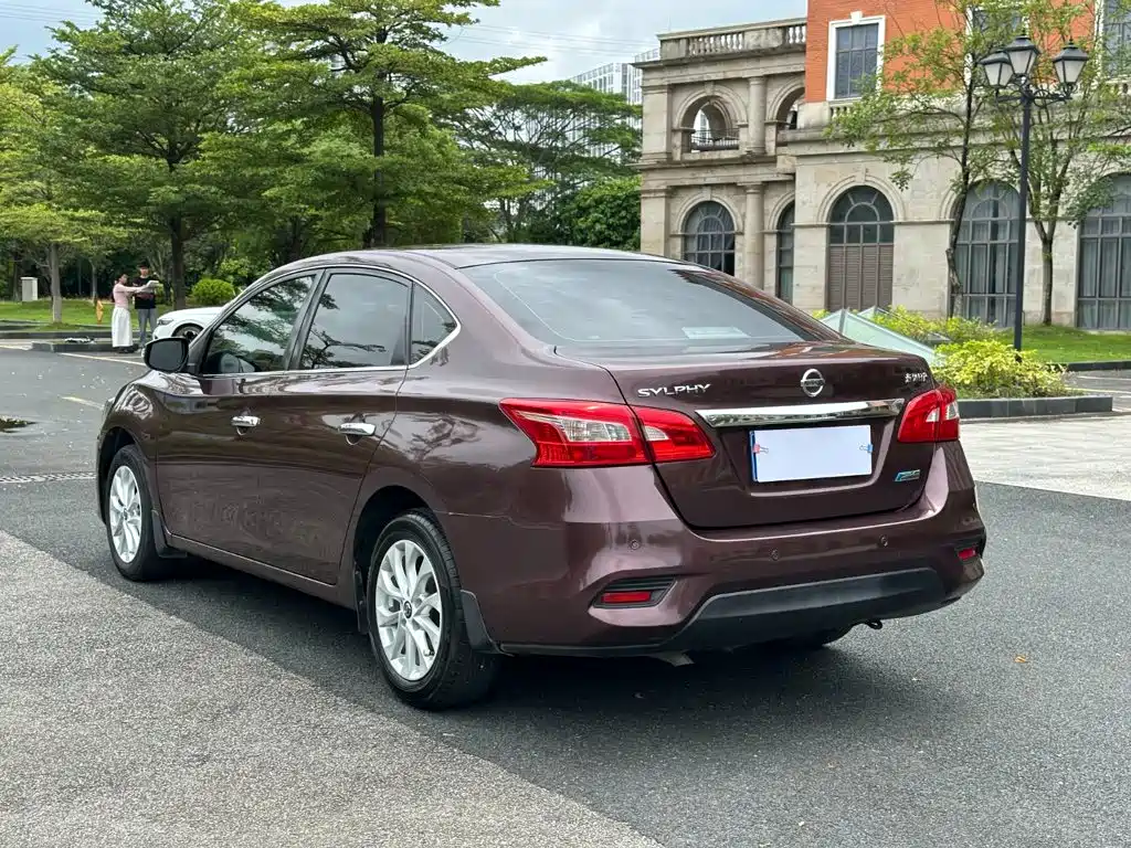 Nissan Sylphy — миниатюра 17