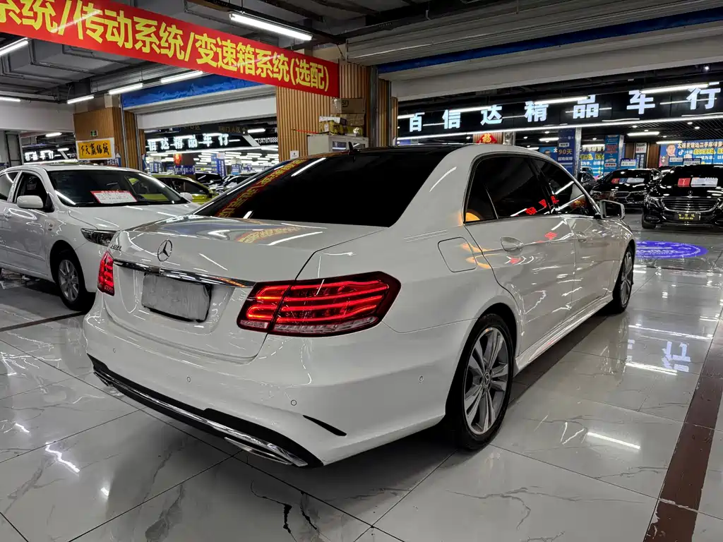 Mercedes-Benz E-Class — миниатюра 10