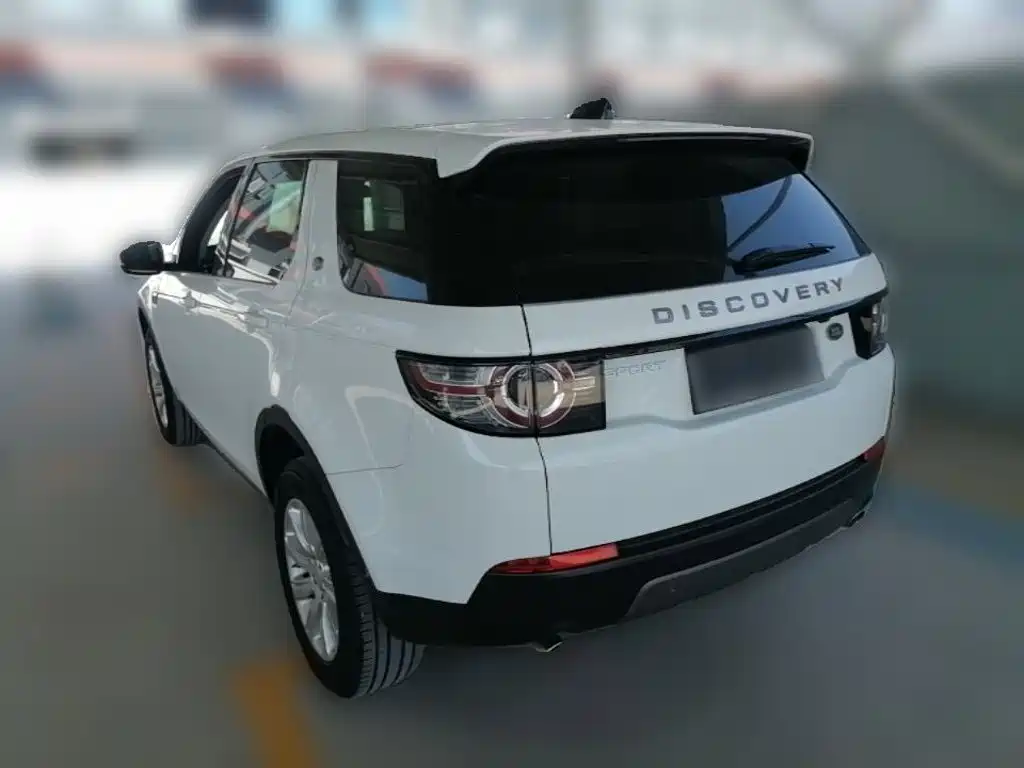 Land Rover Discovery Sport — миниатюра 7