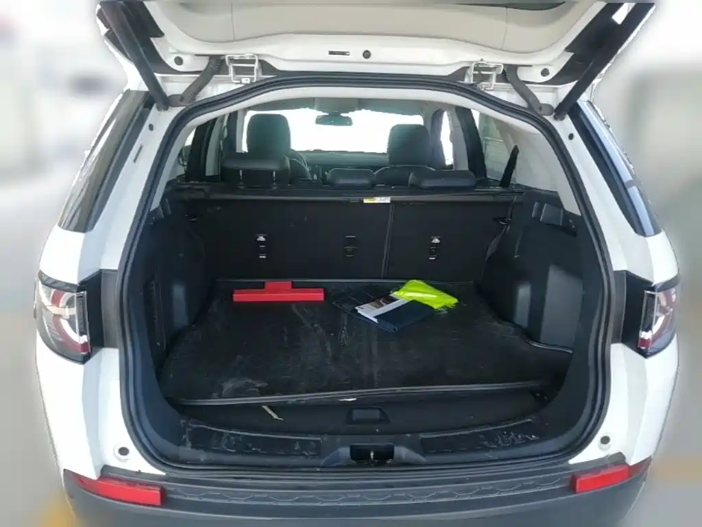 Land Rover Discovery Sport — миниатюра 24