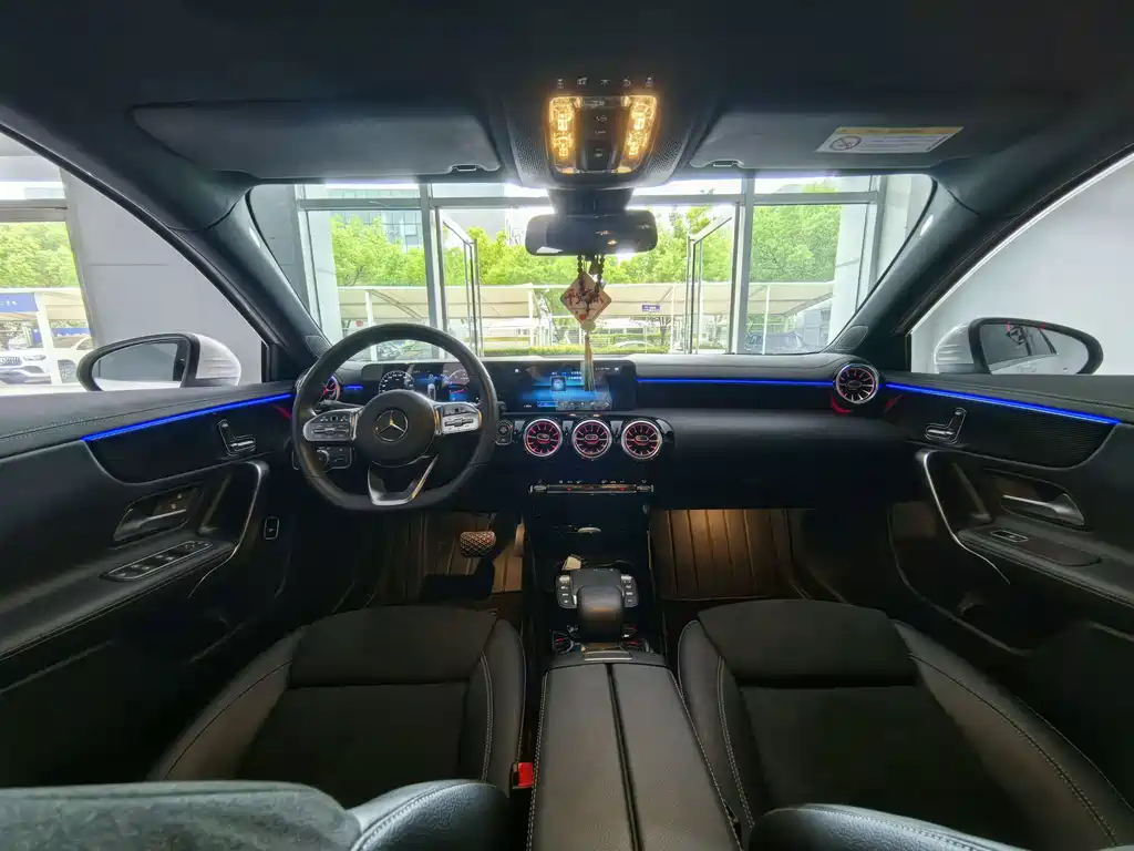 Mercedes-Benz A-Class — миниатюра 11