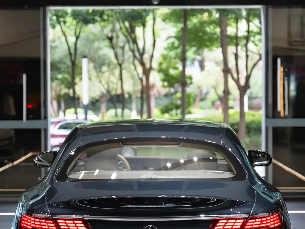 Mercedes-Benz S-Class — миниатюра 7