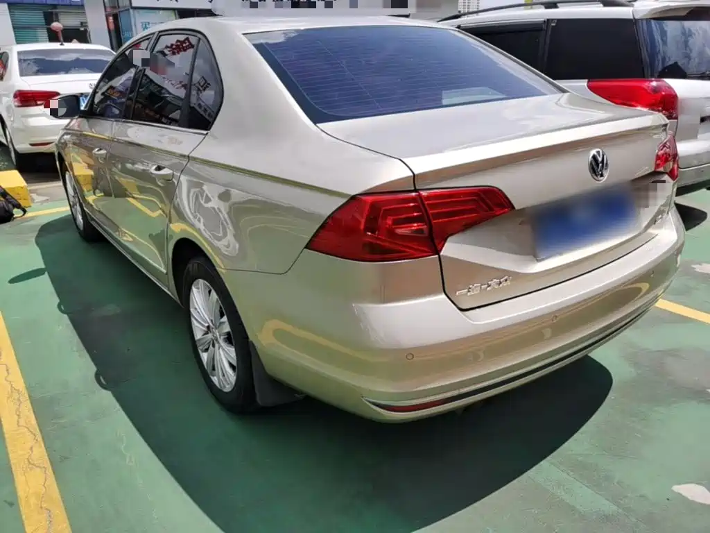 Volkswagen Bora — миниатюра 5