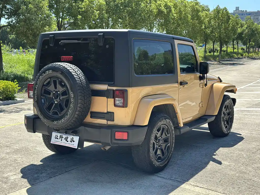 Jeep Wrangler — миниатюра 4