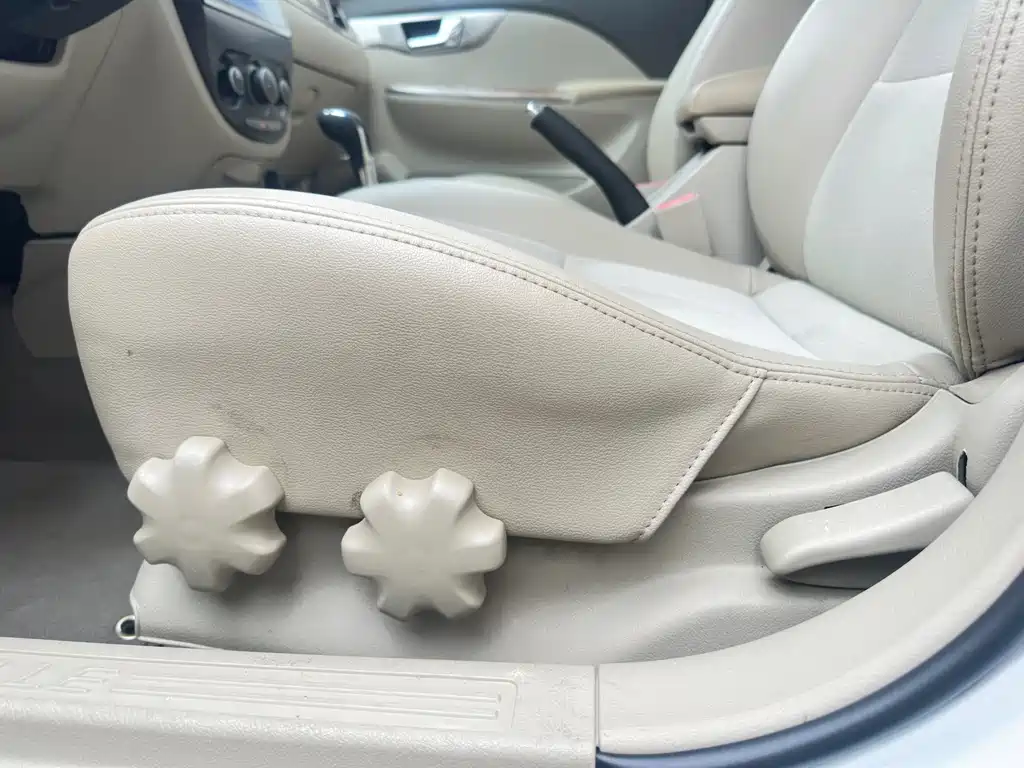 Buick Excelle 1.5L Auto Classic Type, фото 11