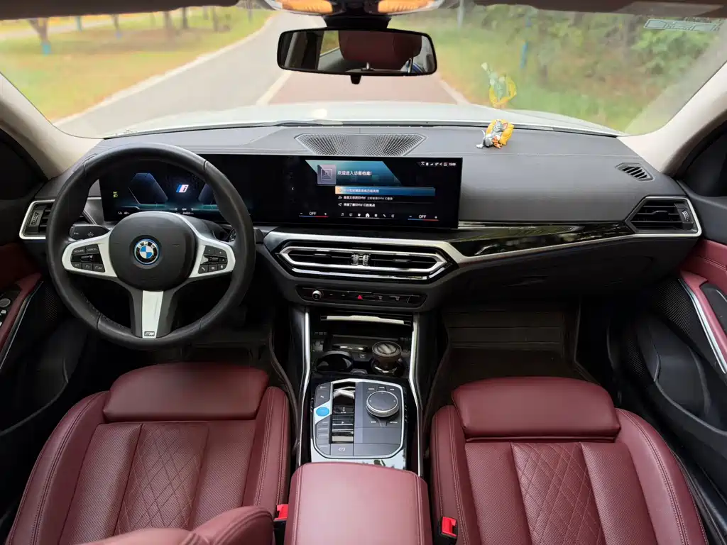 BMW i3 — миниатюра 6