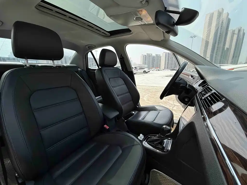 Volkswagen Bora — миниатюра 14