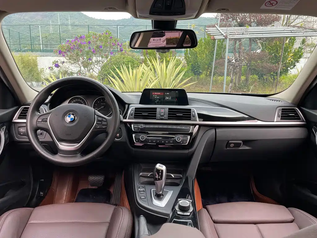 BMW 3 Series — миниатюра 6