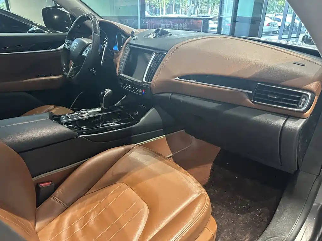 Maserati Levante — миниатюра 11