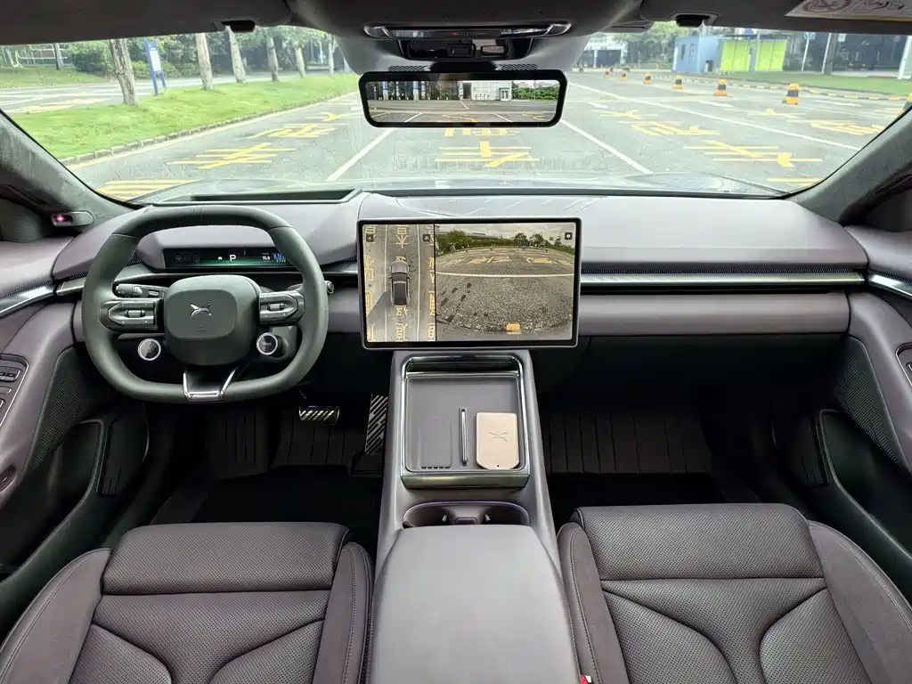 XPeng P7 — миниатюра 4