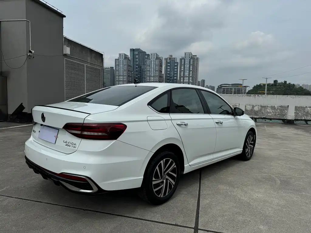 Volkswagen Lavida — миниатюра 8