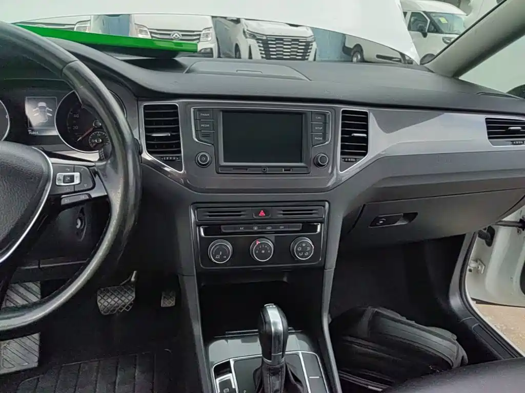 Volkswagen Golf Sportsvan — миниатюра 13