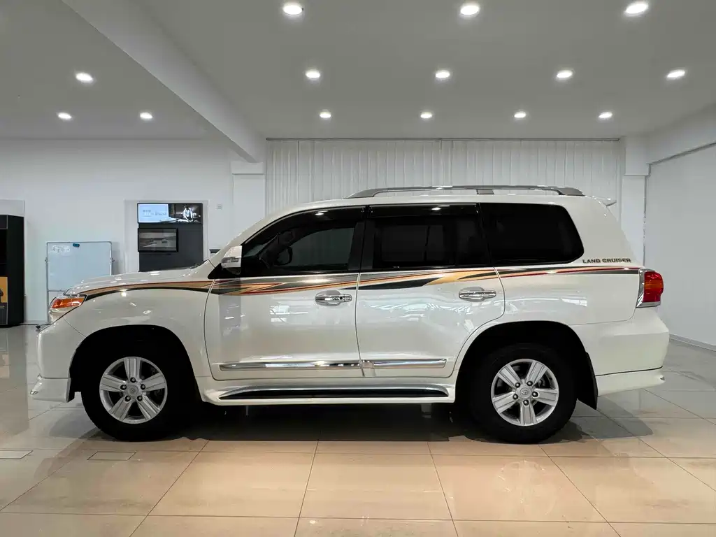 Toyota Land Cruiser — миниатюра 7