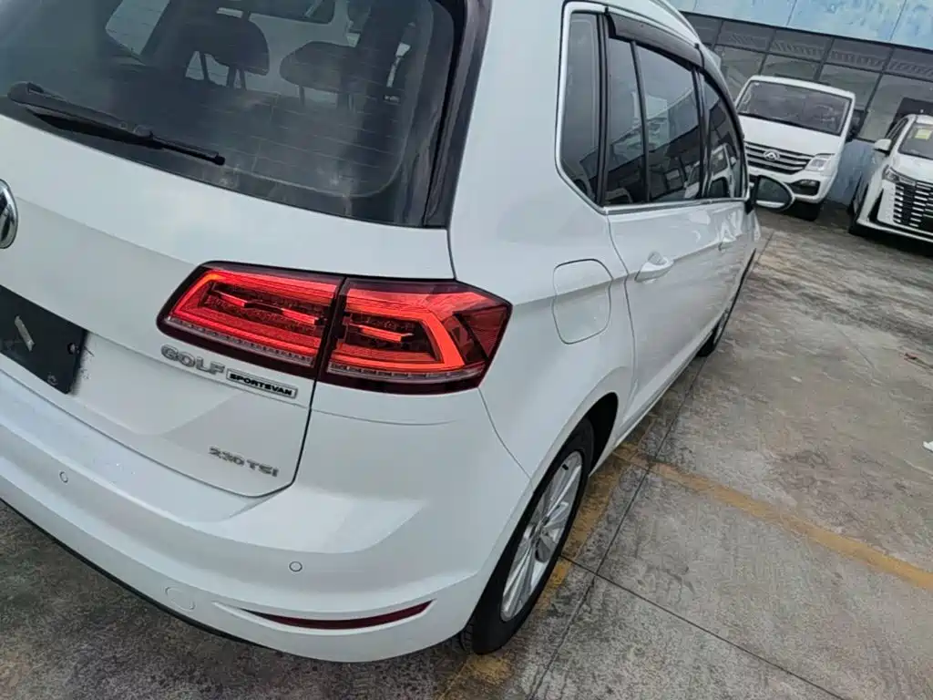 Volkswagen Golf Sportsvan — миниатюра 8