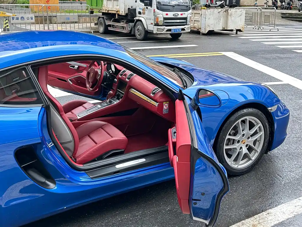 Porsche Cayman — миниатюра 5