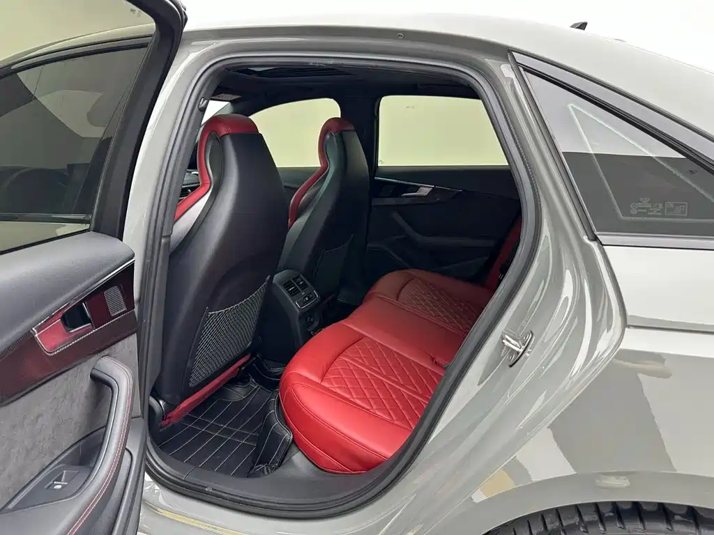 Audi S4 — миниатюра 15