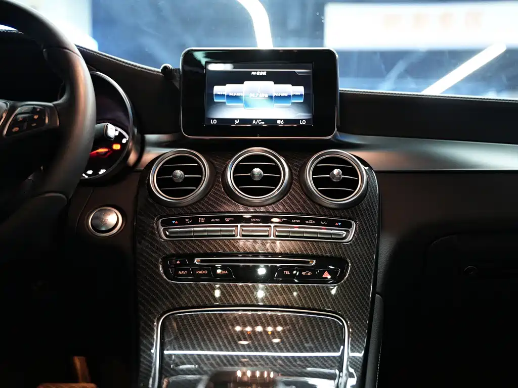 Mercedes-Benz GLC — миниатюра 19
