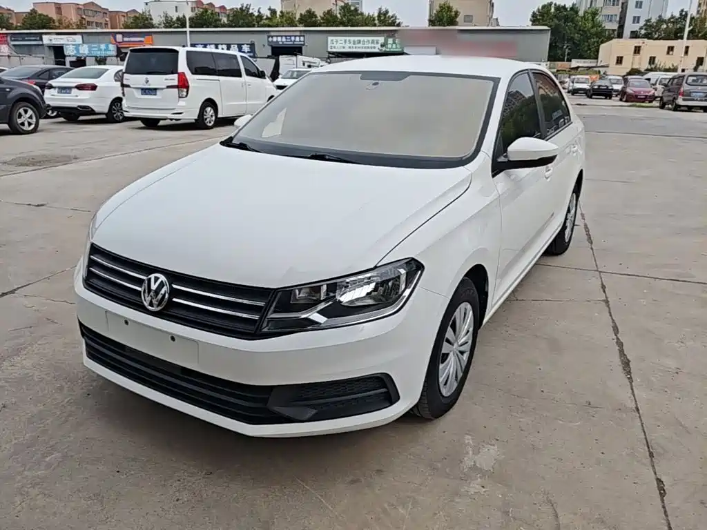 Volkswagen Santana — миниатюра 2