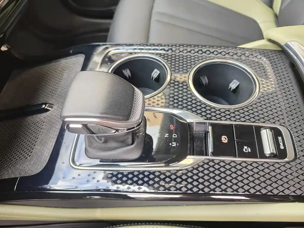 Hongqi Hongqi HS3 — миниатюра 27