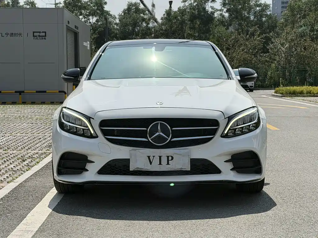 Mercedes-Benz C-Class — миниатюра 2