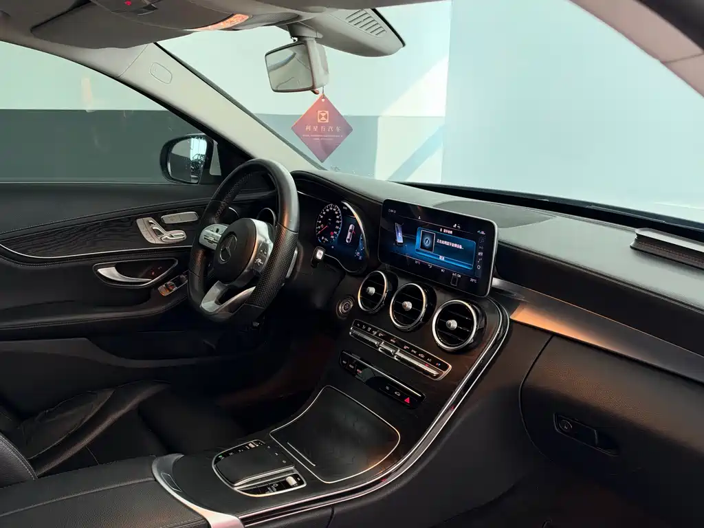 Mercedes-Benz C-Class — миниатюра 12
