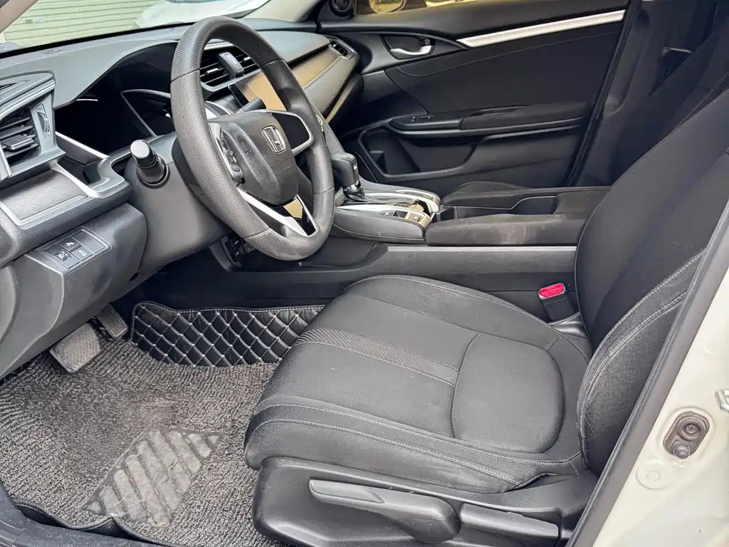 Honda Civic — миниатюра 8
