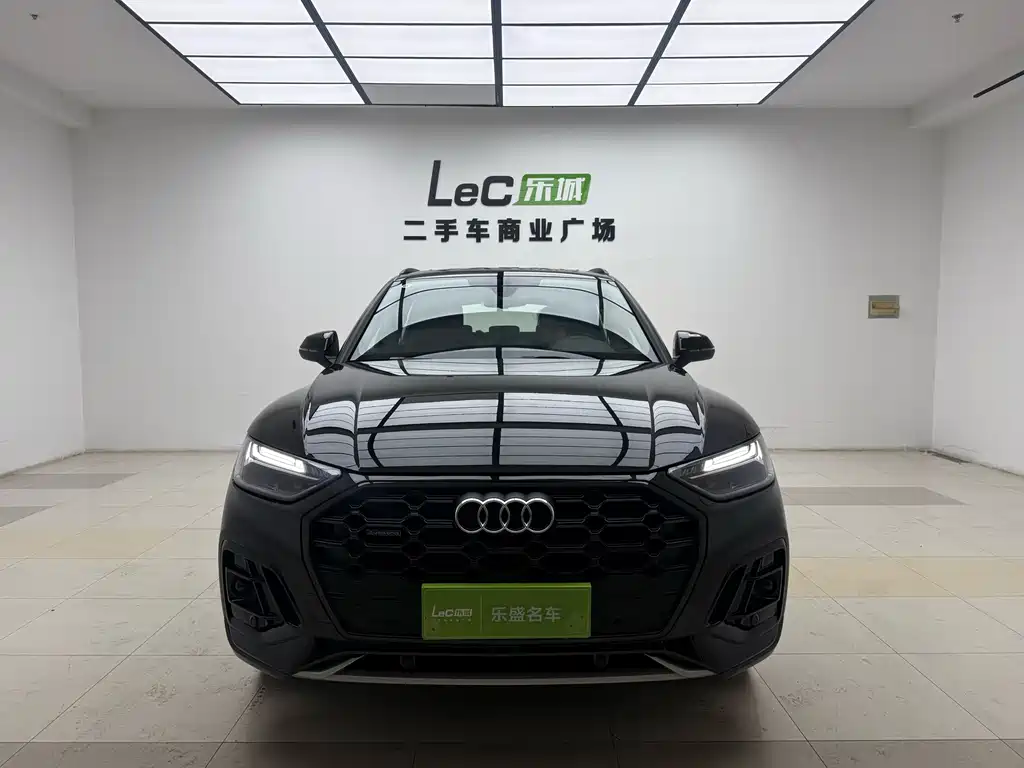 Audi Q5L — миниатюра 2