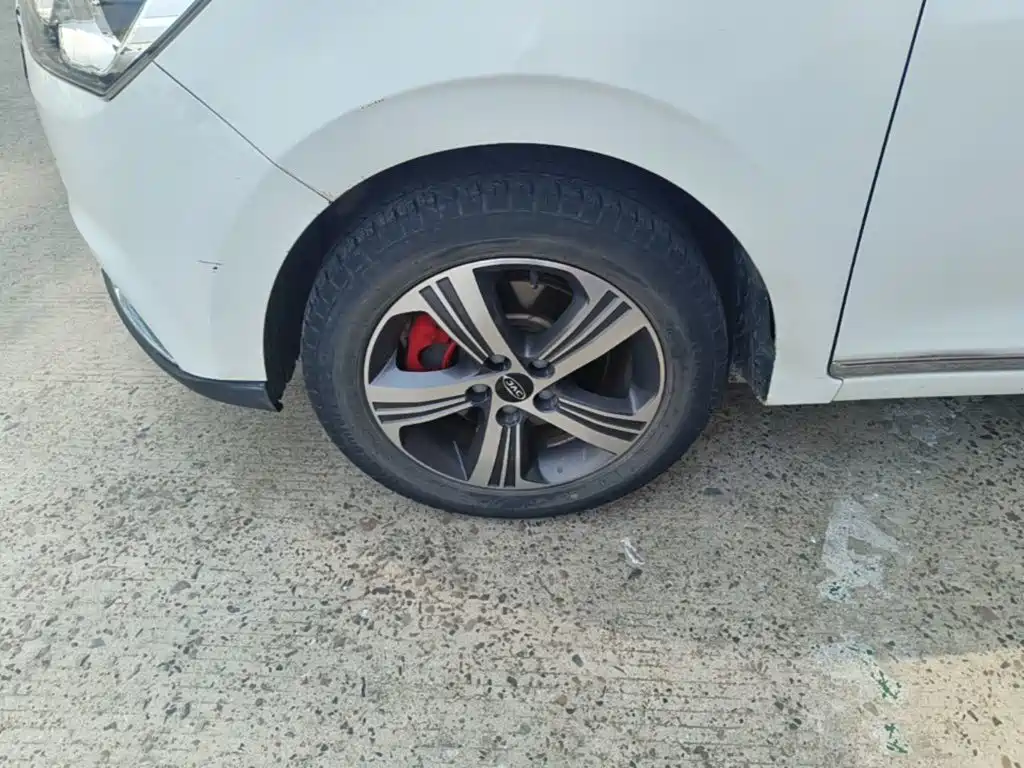 JAC JAC iEV7S — миниатюра 23
