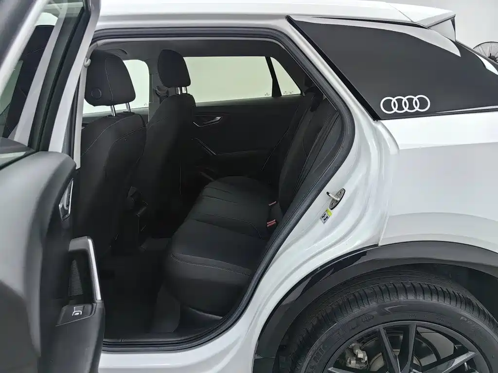 Audi Q2L — миниатюра 15