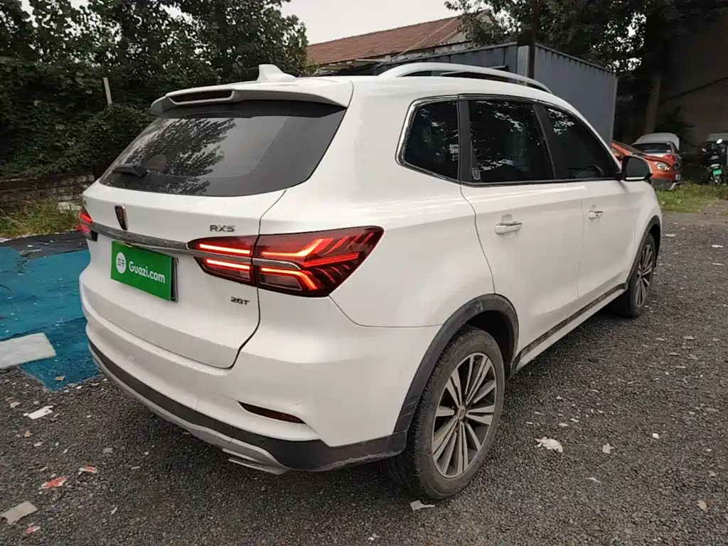 Roewe RX5 — миниатюра 7