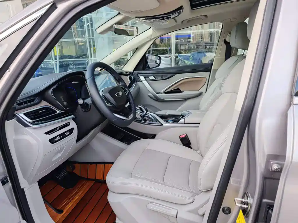 Geely Jia Ji New Energy — миниатюра 18