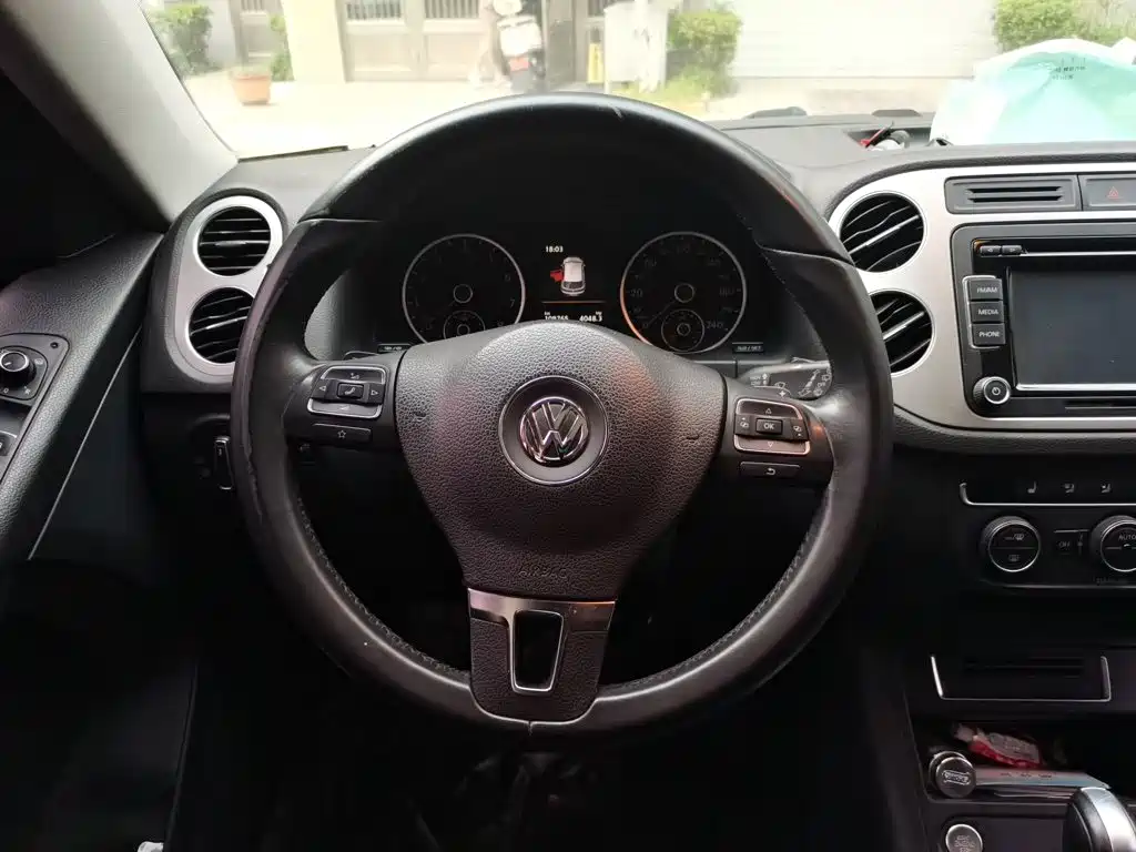 Volkswagen Tiguan — миниатюра 3