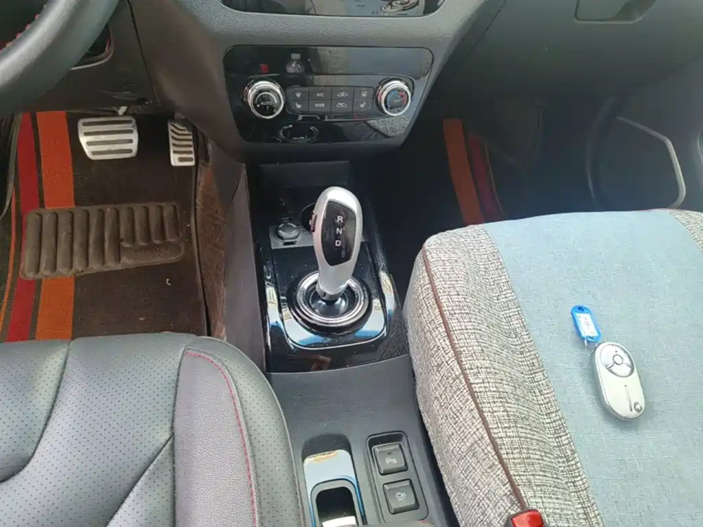 JAC JAC iEV7S — миниатюра 14