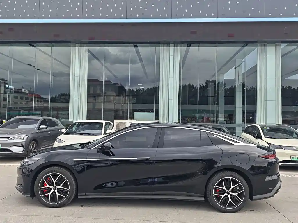 BYD Han L — миниатюра 9