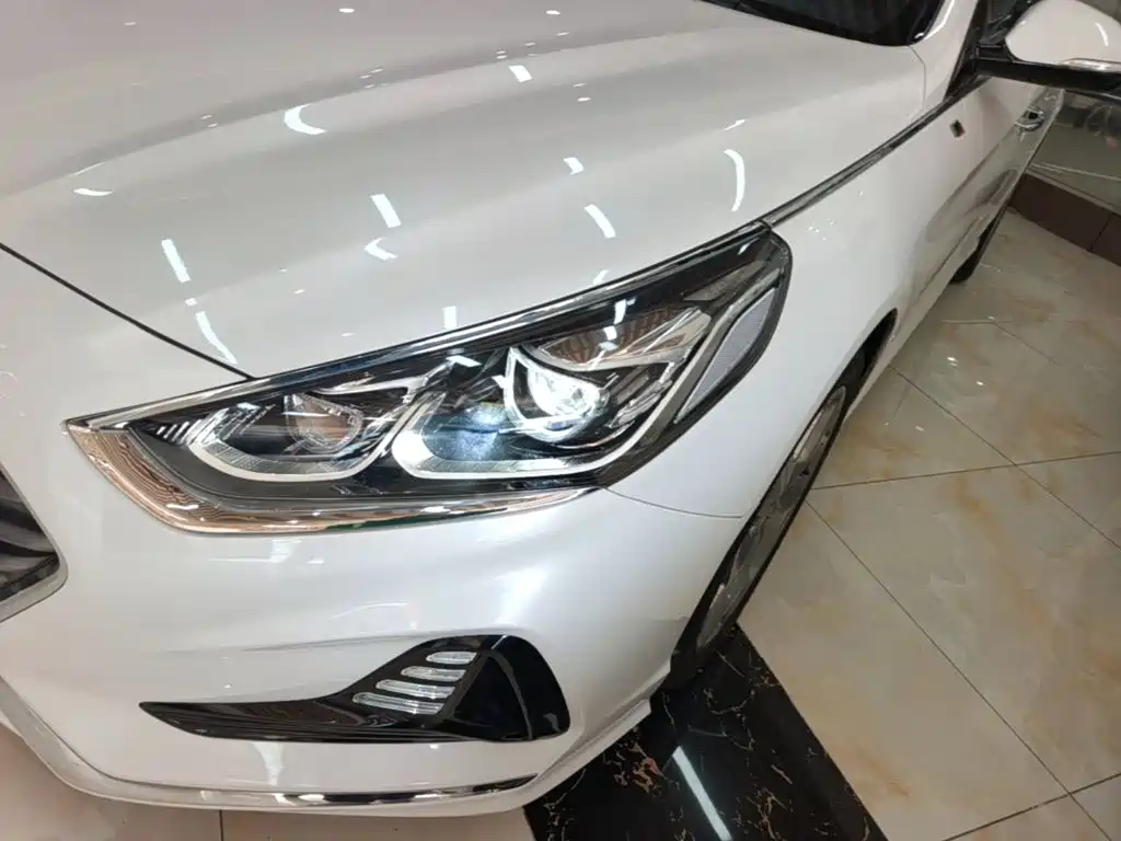 Hyundai Sonata — миниатюра 24