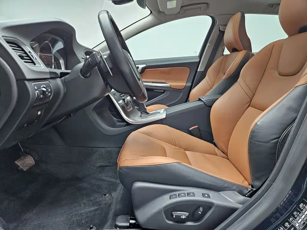 Volvo V60 — миниатюра 15