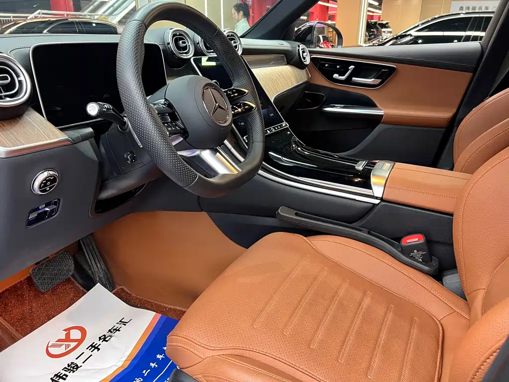 Mercedes-Benz GLC 2024 GLC 300 L 4MATIC 5 мест