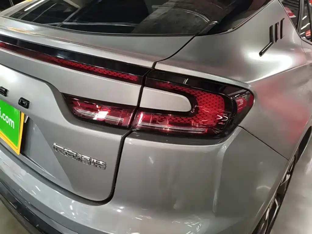 Ford Mondeo — миниатюра 8
