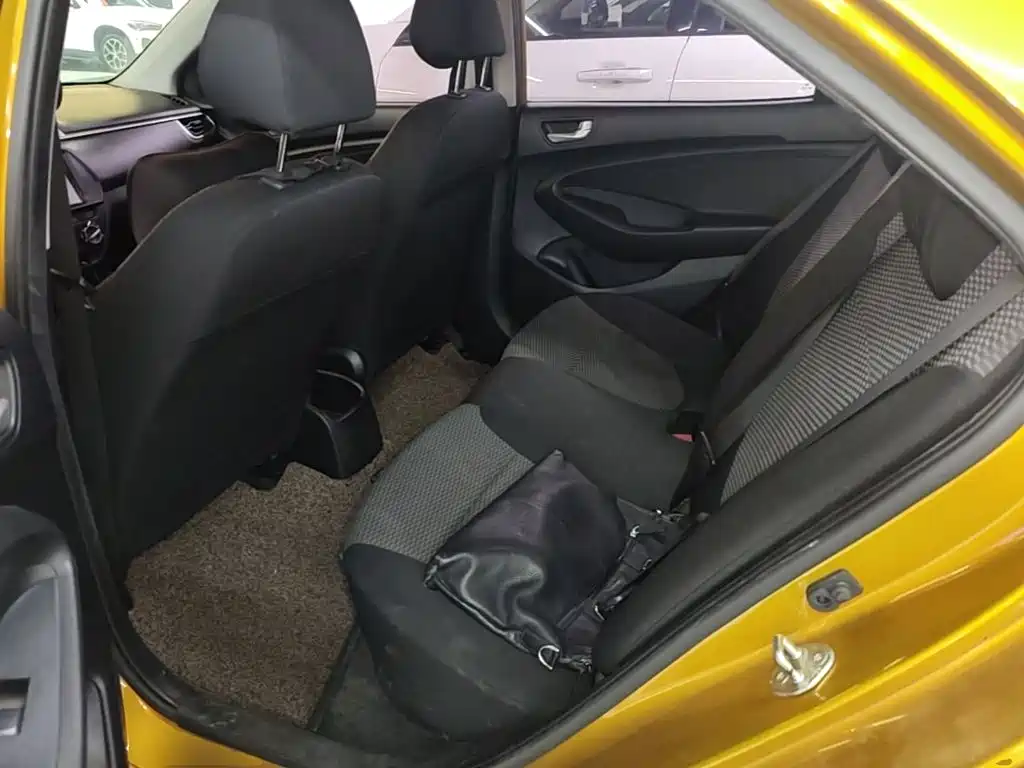 Hyundai Verna — миниатюра 17
