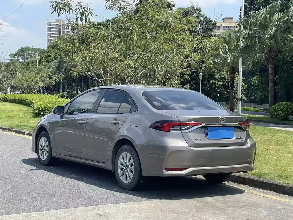 Toyota Corolla — миниатюра 4