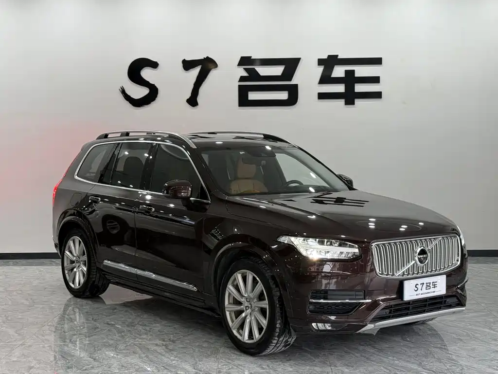 VOLVO  XC90
