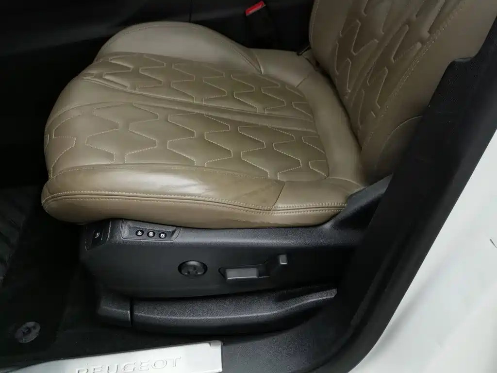 Peugeot 5008 — миниатюра 20
