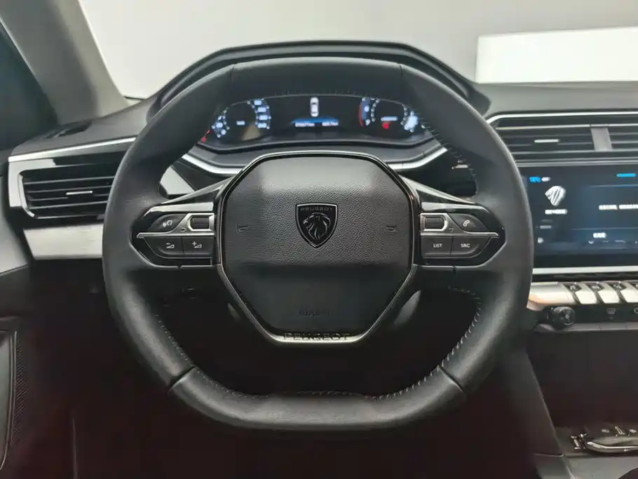 Peugeot 408 — миниатюра 15